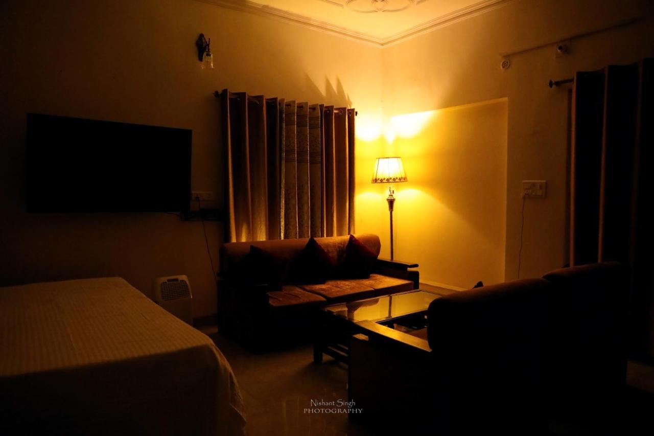 Tattva Luxurious Apartment Варанасі Екстер'єр фото